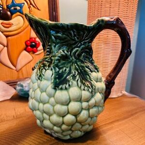OLFAIRE Vintage Hand Painted 58 oz Ceramic Pitcher Grapes & Leaves Brown Handle